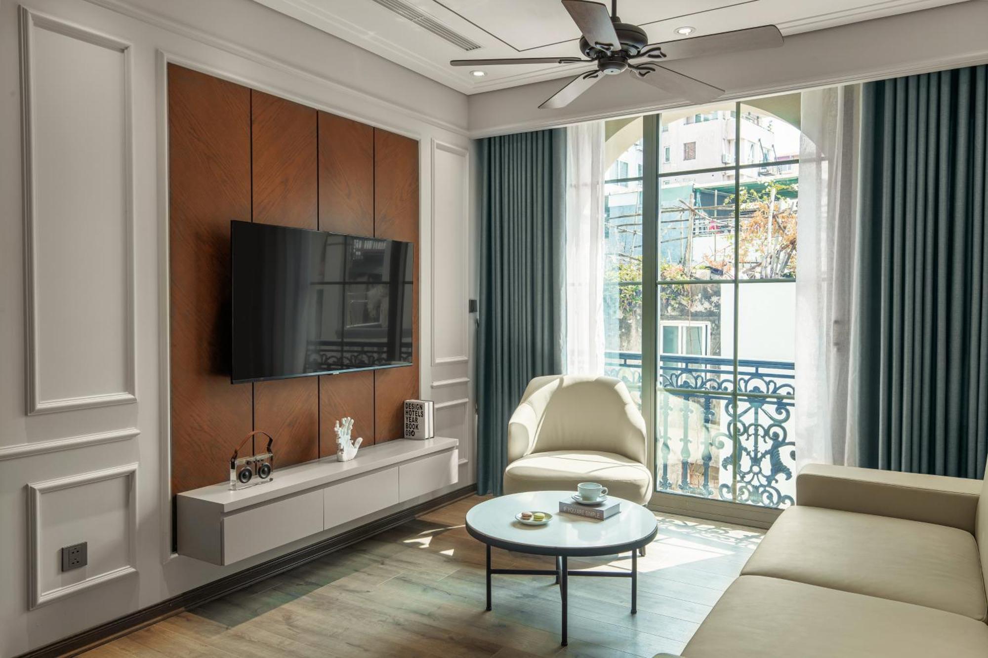 Neo Classic By The Lake Hanoi Exterior foto